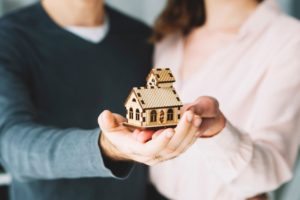 Подробнее о статье Сделки с недвижимостью в браке